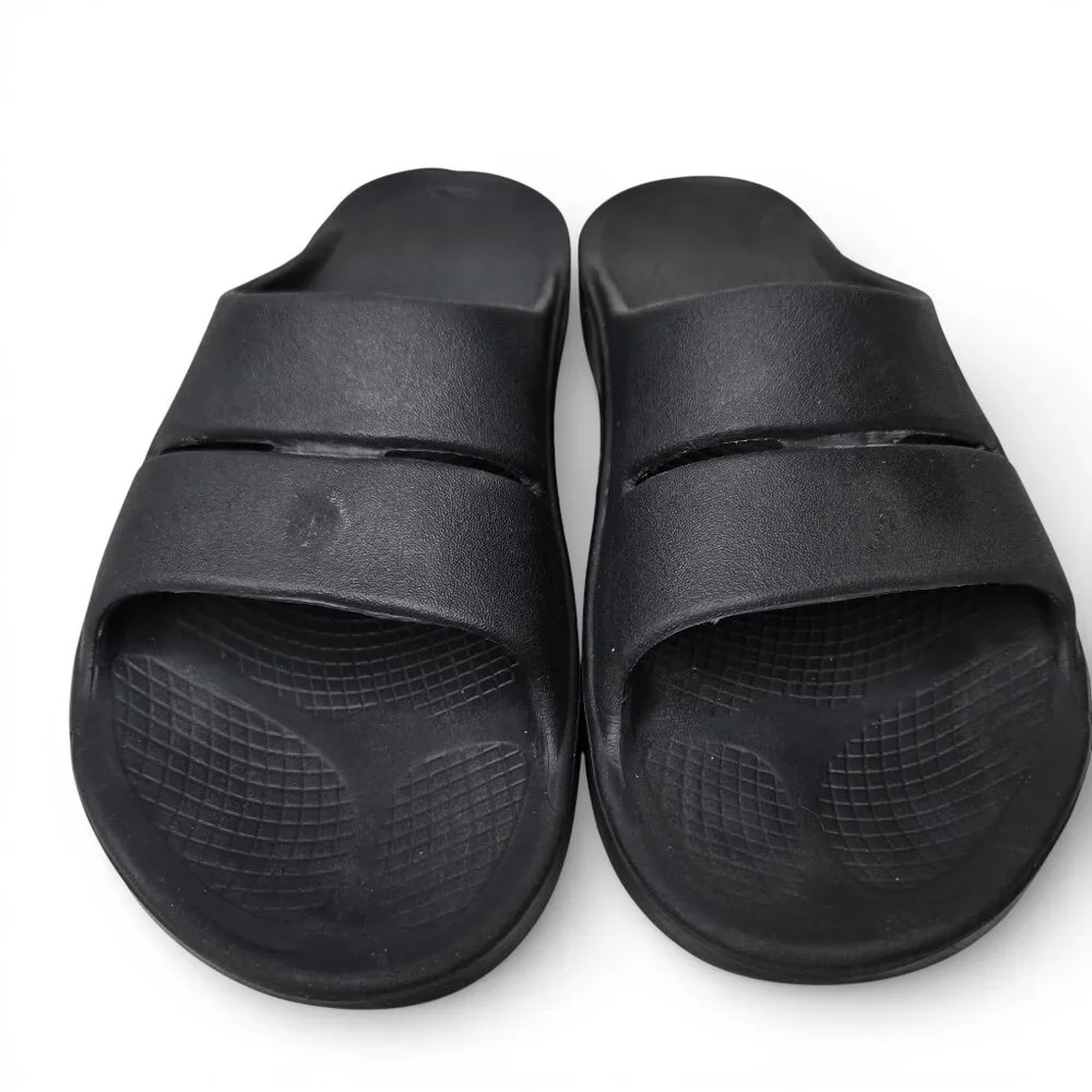 Oofos Ooahh Black Cushion Slide Sandals Men Everyday Loungewear M9 W11